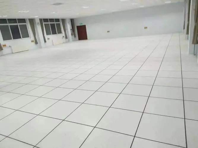 学校防静地板用哪种更好？