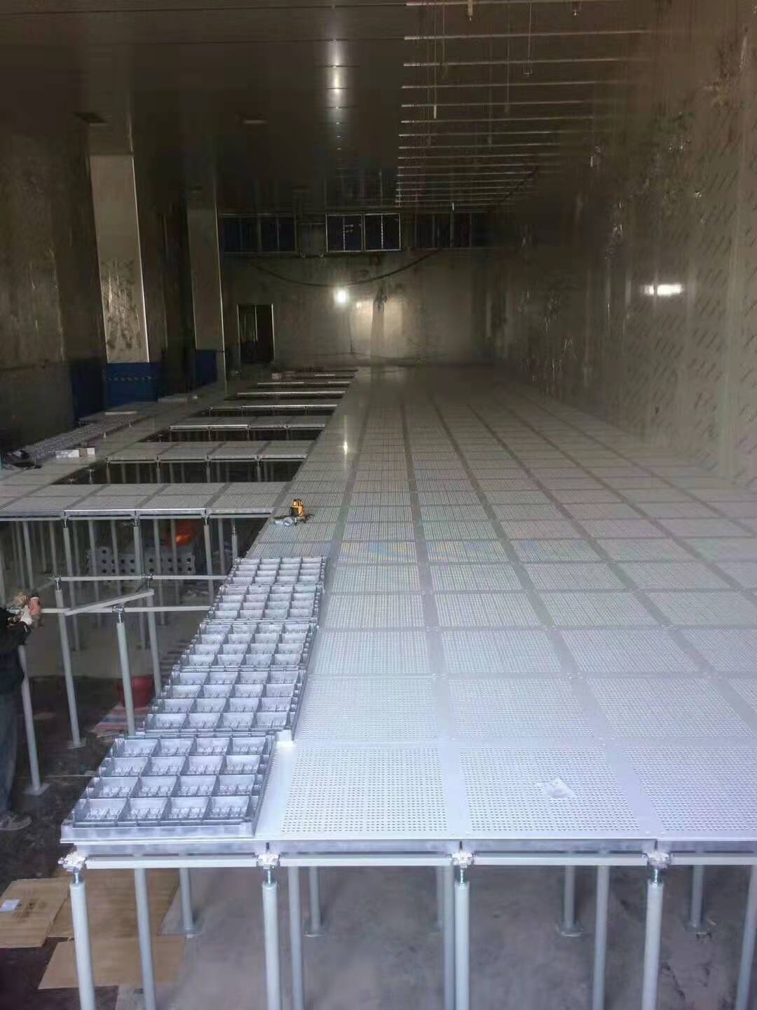铝合金防静电地板的功能和技术参数