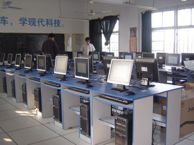 学校微机室防静电地板