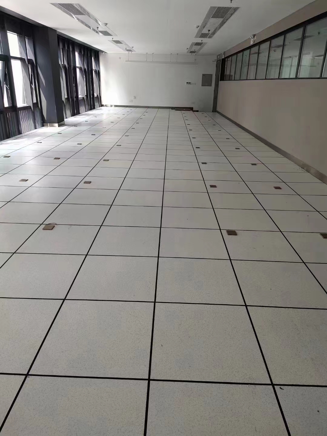 防静电地板